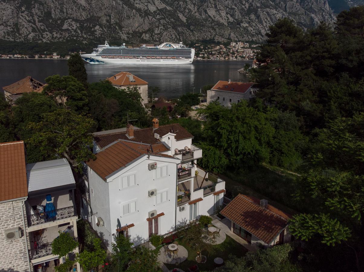 Djurovic Apartments Montenegro Kotor Exterior foto